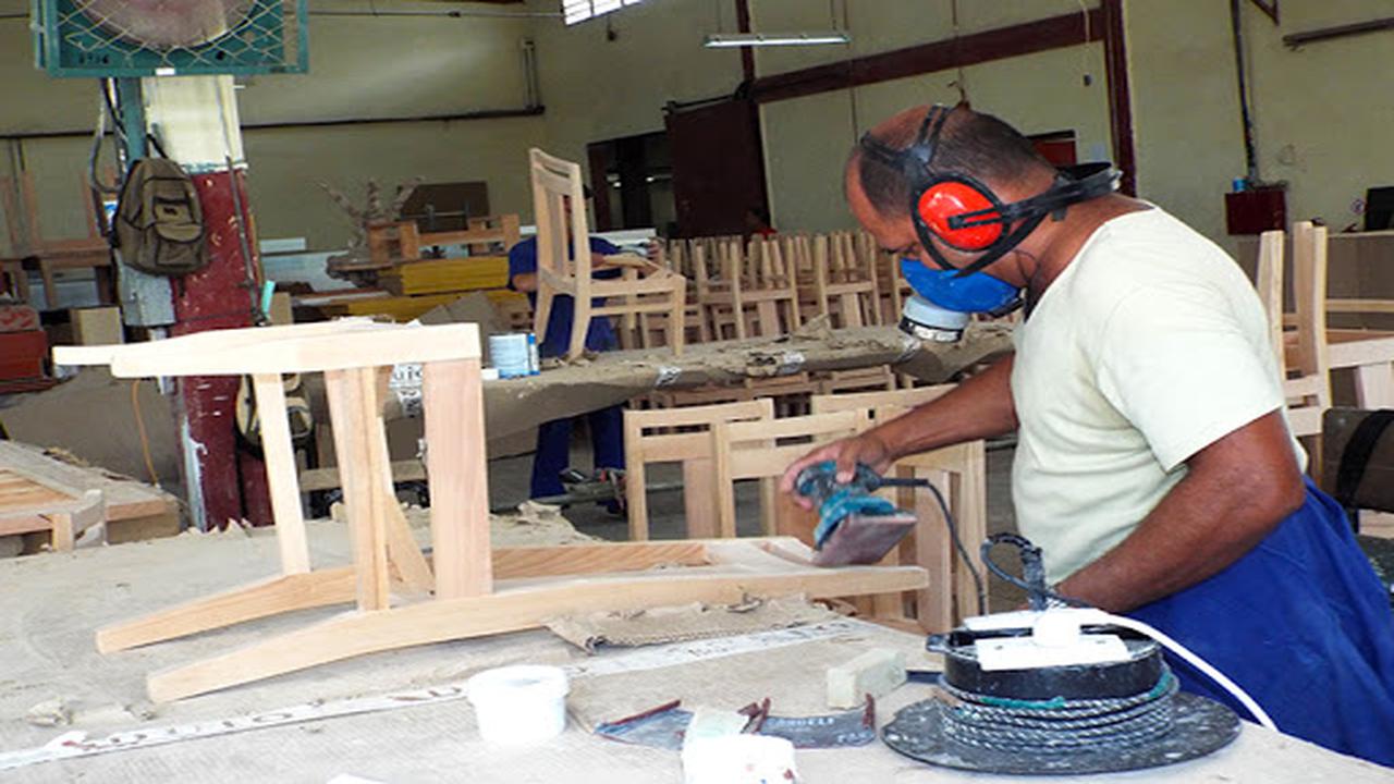 Fábrica de Muebles a favor de la eficiencia económica — teveo